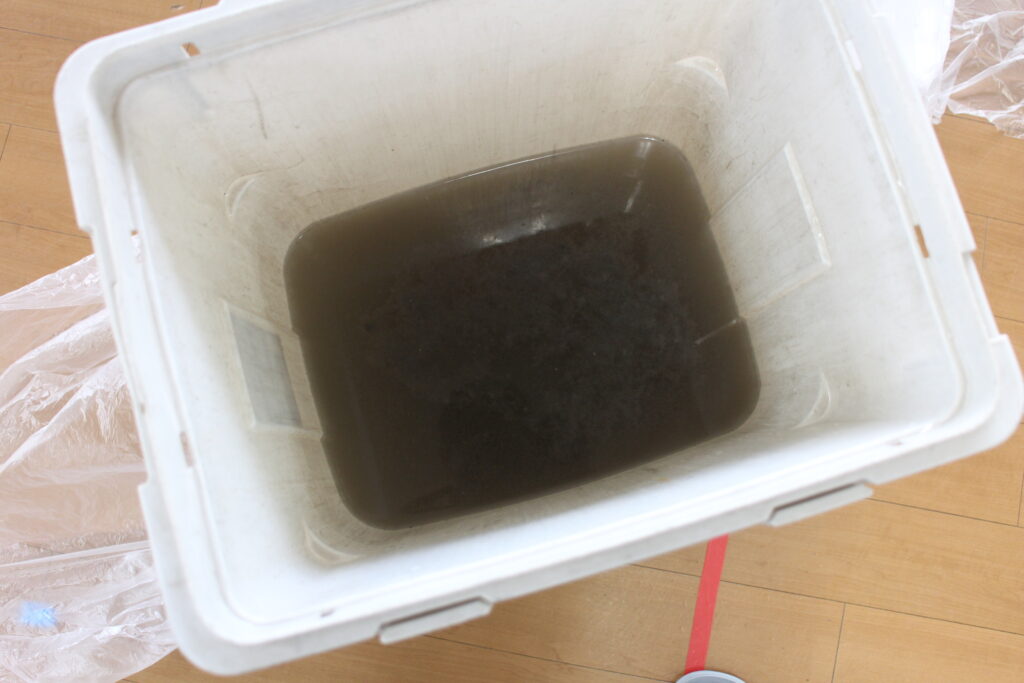 alt="壁掛け汚水"